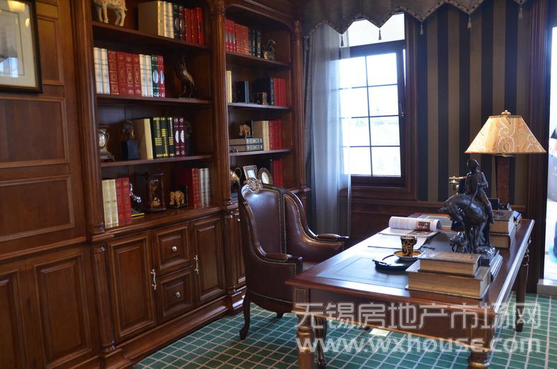 户型606平米别墅样板房：书房      