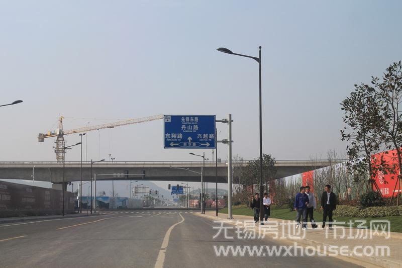 周边道路      