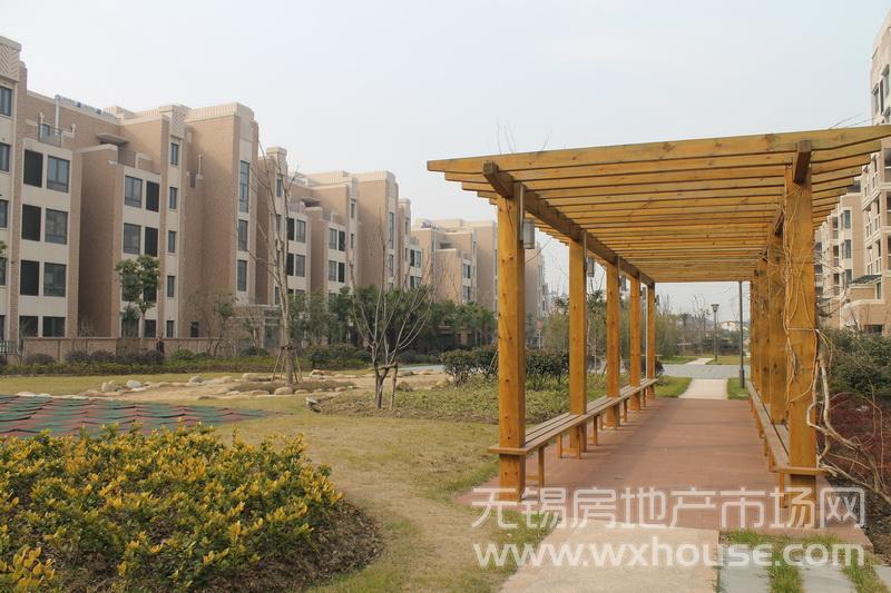 小区实景1配      