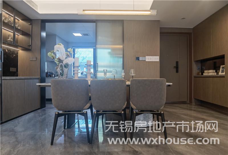 128㎡户型样板间餐厅